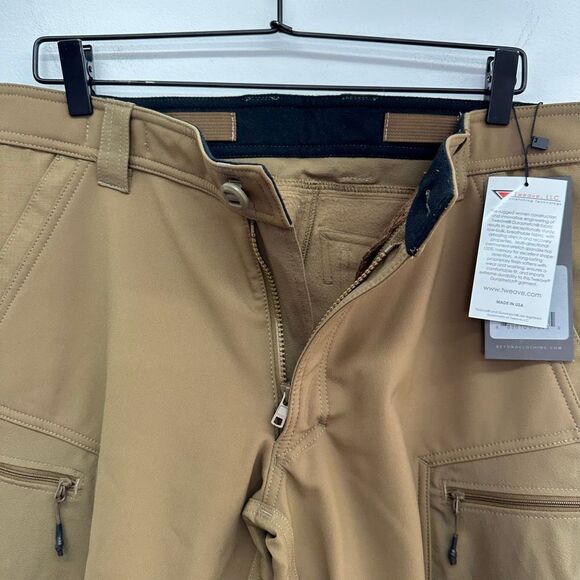 Beyond Clothing Men’s A5 Rig Softshell Pant in Coyote Tan - Picture 9 of 10